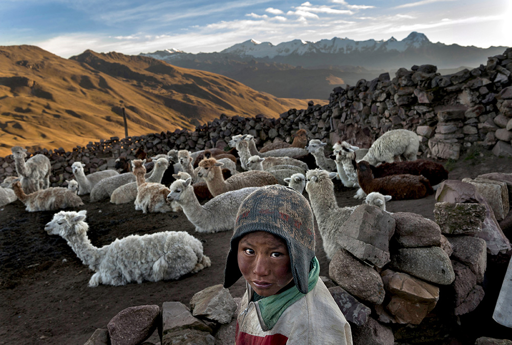 Living On A Dollar A Day: The Lives And Faces Of The World's Poor