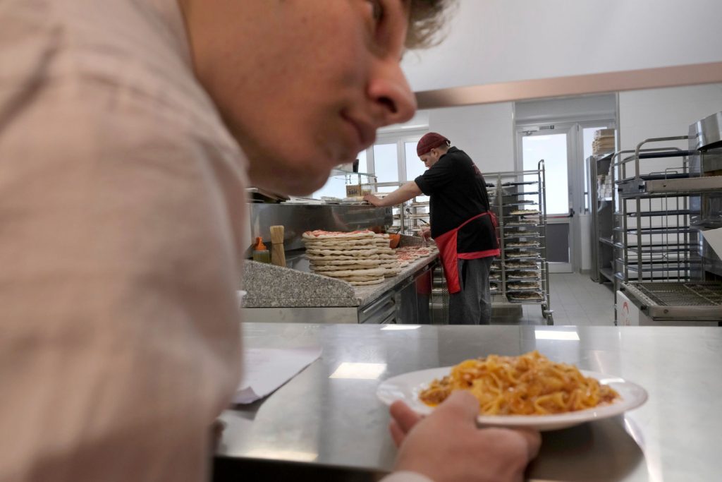 996e219e-7777-4779-b04f-07c31e565ab1