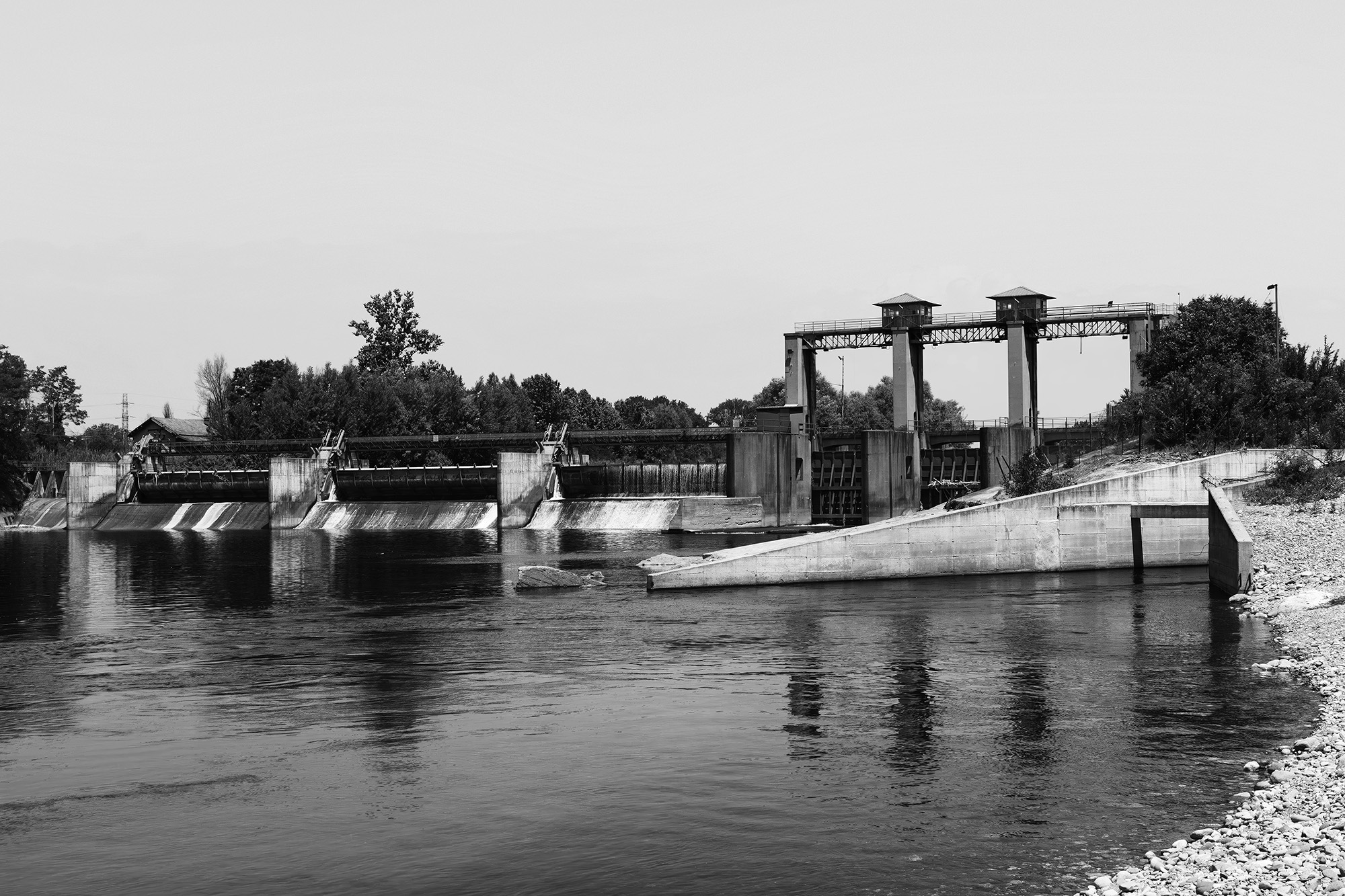 Michela Carlotta Tumiati - IL FIUME ADDA. NATURA E ARCHITETTURA
